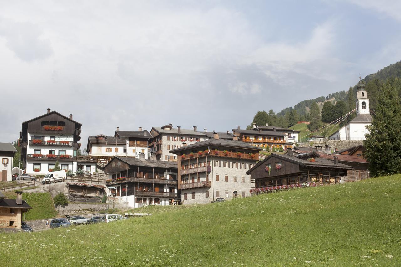 Morgenleit Hotel Sauris Exterior photo